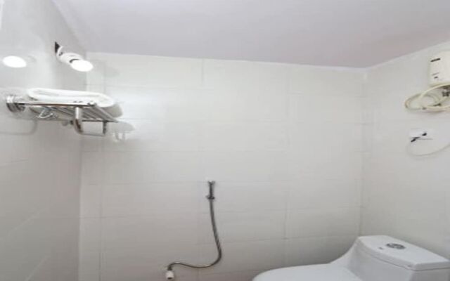 SPOT ON 36067 Hotel Shakira