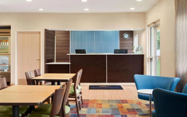 Fairfield Inn by Marriott