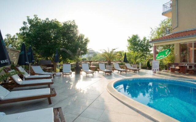 Family Hotel Dayana Beach