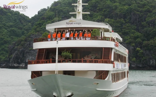 Royal Wings Cruise