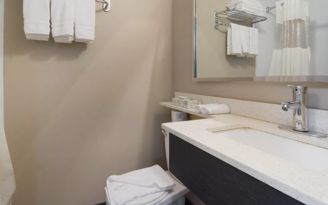 Canadas Best Value Inn & Suites Kamloops