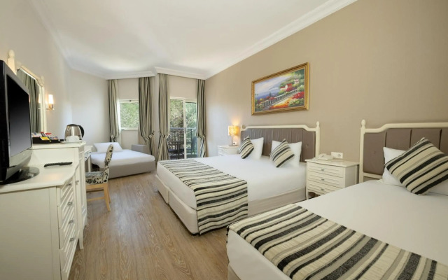 Crystal Tat Beach Golf Resort & Spa - All Inclusive