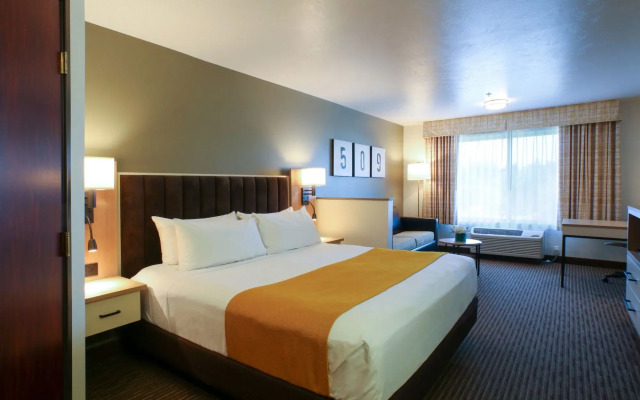 Oxford Suites Spokane Valley