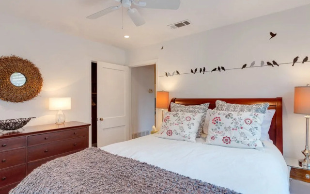 Rosedale House by RedAwning