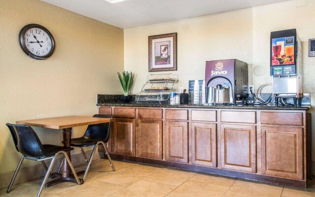 Rodeway Inn Pueblo