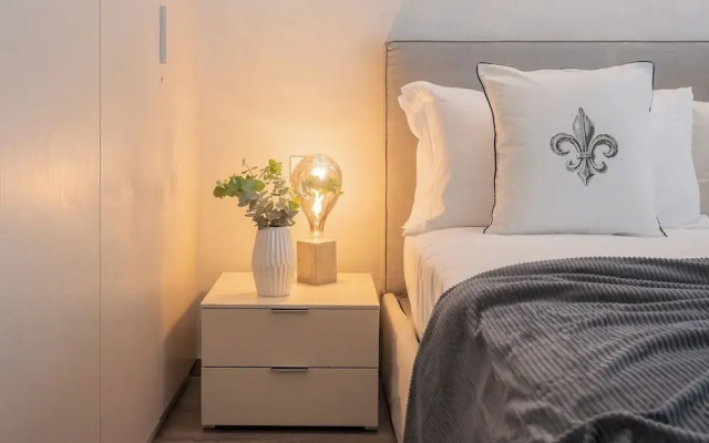 Muralto's Nest by Rent all Como