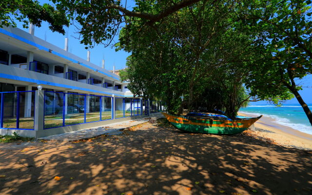 Paradise Beach Resort
