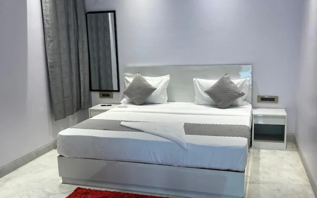 Hotel white House