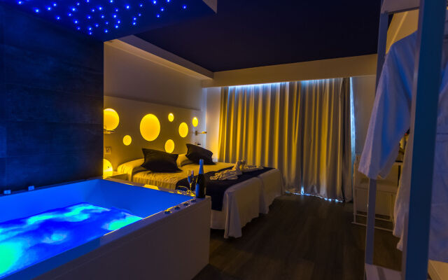 Welikehotel Triton Beach