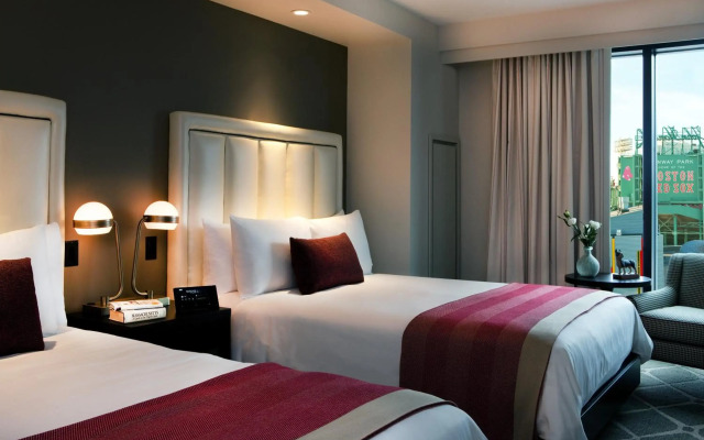 Hotel Commonwealth