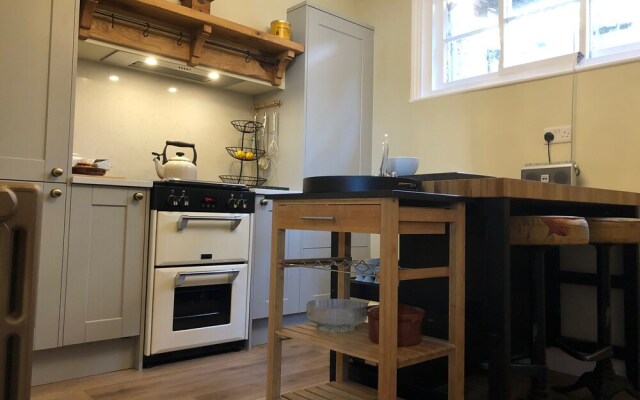 Superb Period Townhouse in Historic Uphill Lincoln