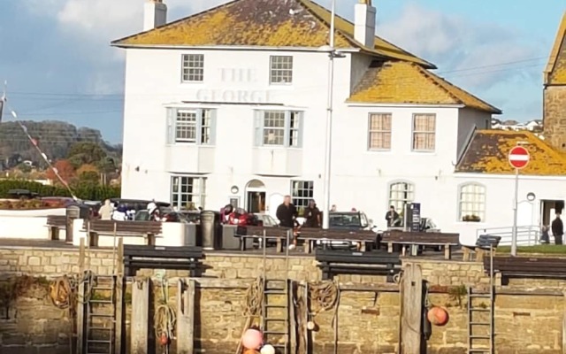 The George Inn