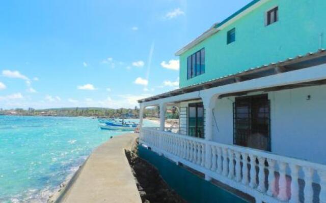 Mimundo Corn Island Hostel