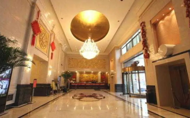 Ramada Plaza Peace Shanghai