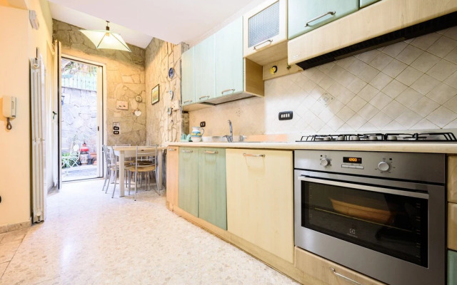 Via Correra 46 in Napoli