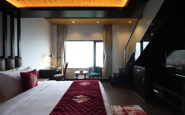 Ramada by Wyndham Gangtok Hotel & Casino Golden