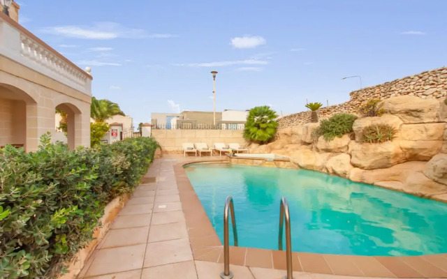 Villa & Pool 1 Mellieha Bay Retreat