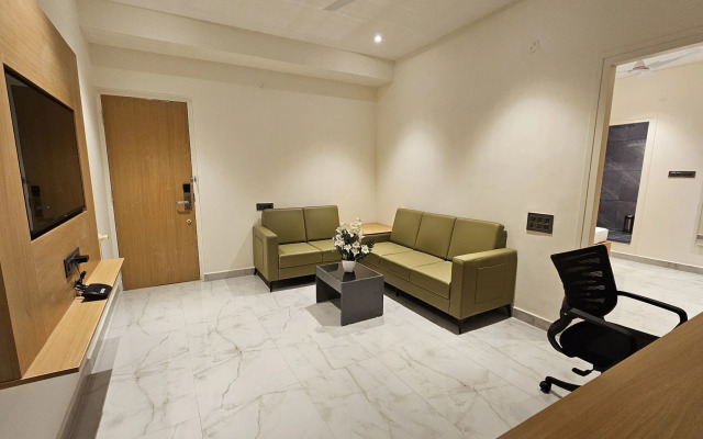 Emerald Urban Comforts