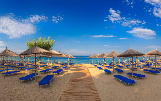 Lagomandra Hotel and Spa