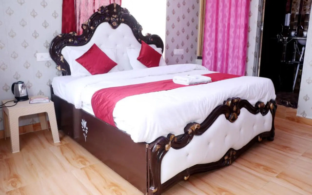 Hotel Krishna Manu Palace