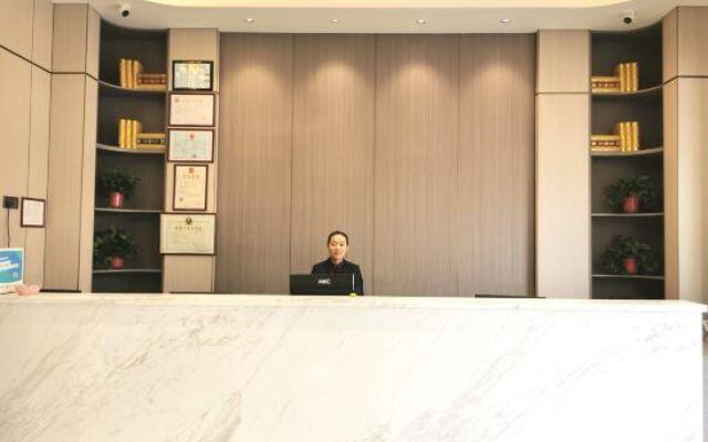 Xiangjiang Holiday Hotel