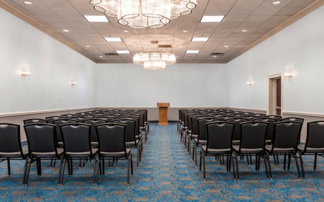 Holiday Inn Hotel & Suites Oklahoma City North by IHG