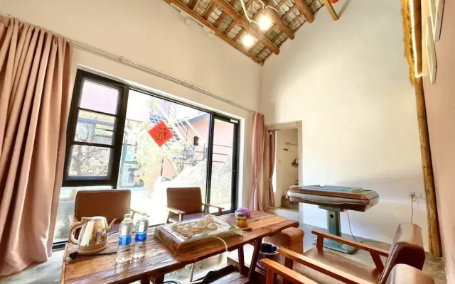 Serenity Courtyard Hotel