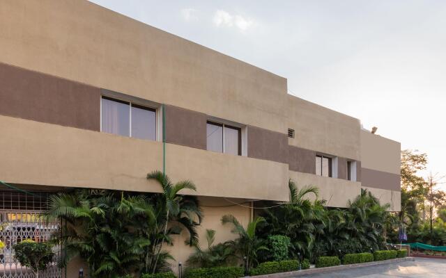 OYO 82140 The Kickout