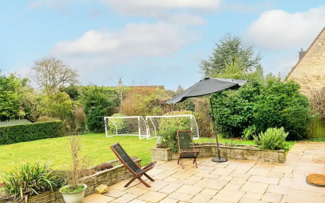 Spacious 3BD with Large Garden in Aynho