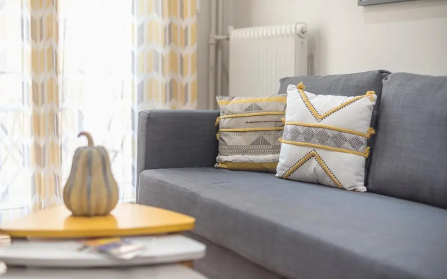 Elegant Mavili Suite by Cloudkeys