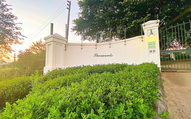 Sherwood's Country House