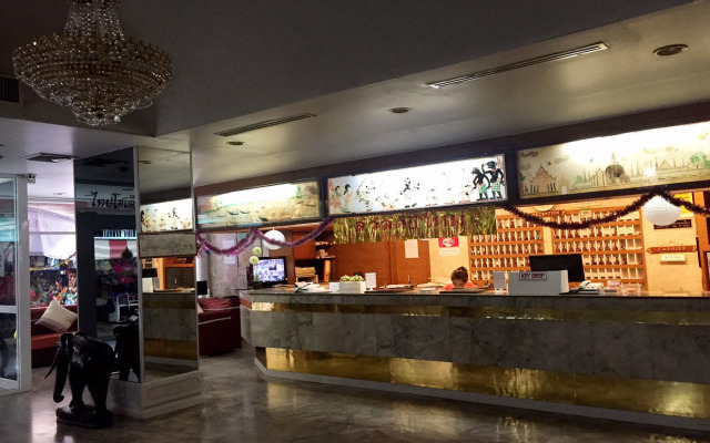 Thai Hotel