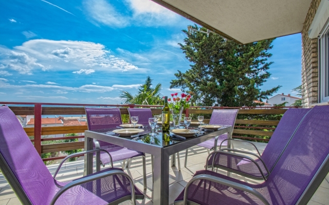 Apartment Sabina - 100m from sea: A5 Crikvenica, Riviera Crikvenica