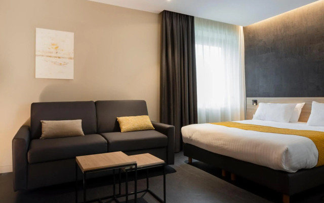 37 Lodge La Défense Courbevoie