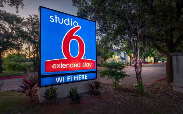 Studio 6 Austin, TX - Midtown