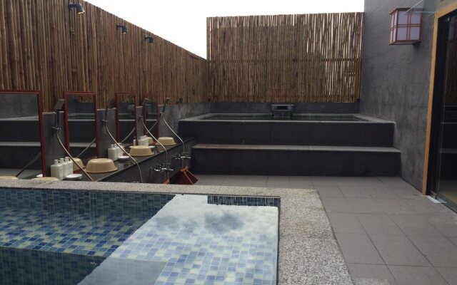 Azumaya Hai Ba Trung 2 hotel