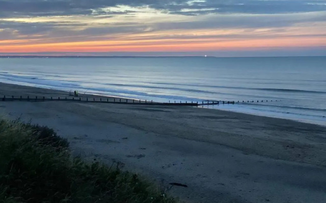 Hornsea Retreat Close to Sea - Sleeps 5