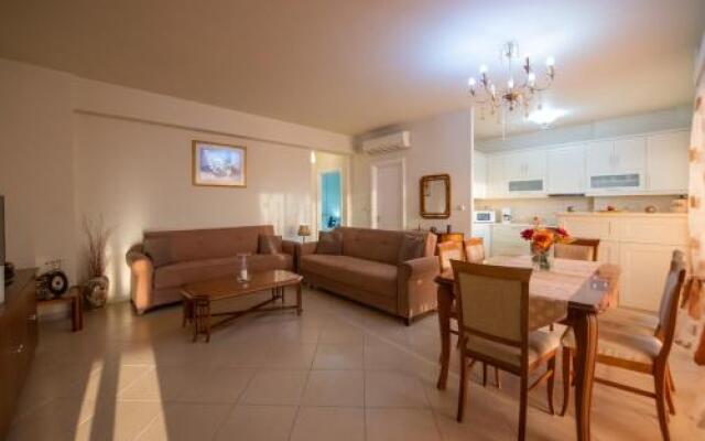 Paliochora Apartments