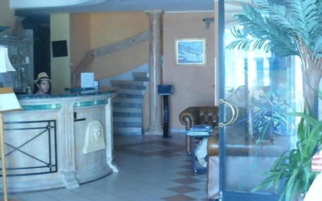 Hôtel Alizés Sénéquier