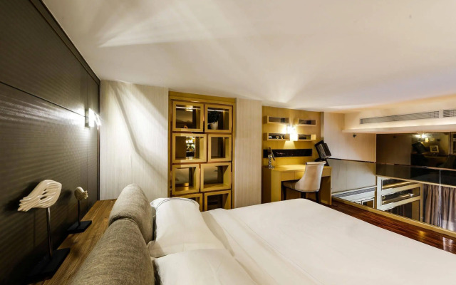 Waifden Apartment Poly D Branch