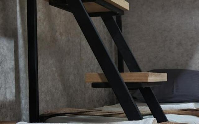 Traveler Hostel