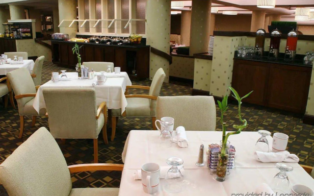 DoubleTree by Hilton Denver - Aurora