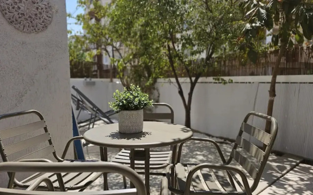 151 NIC - Stay Art Style Apartment