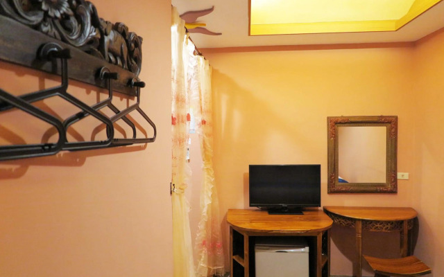 Sin Sin Hotel I