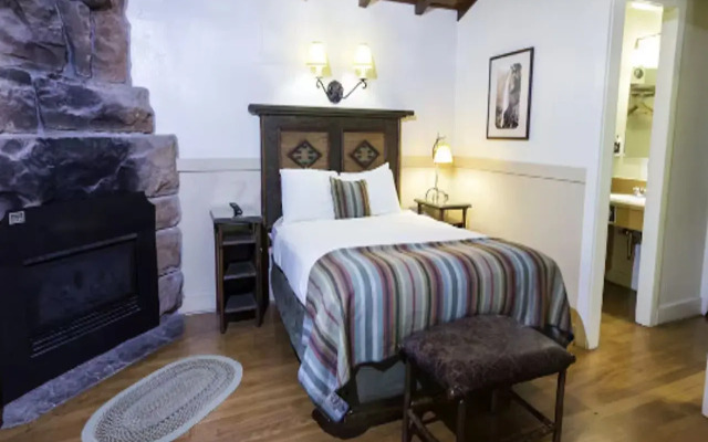 Zion Lodge