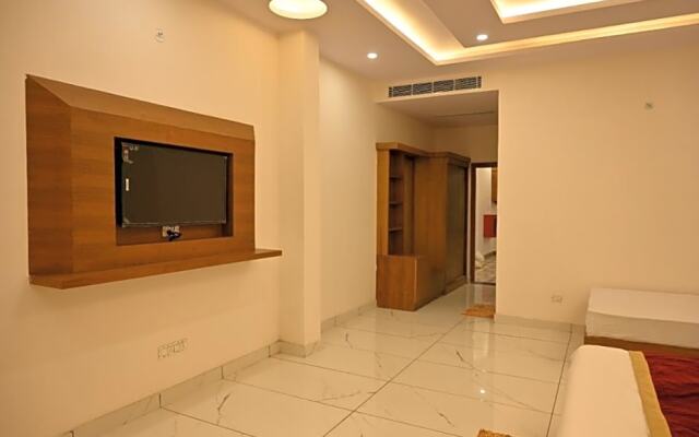 Shiva Palace by Golden Leaf Hotels