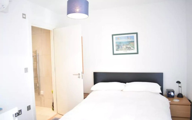 Modern 1 Bedroom With Balcony in Wandsworth