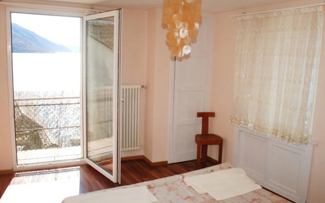 Pit Stop Brissago in Brissago