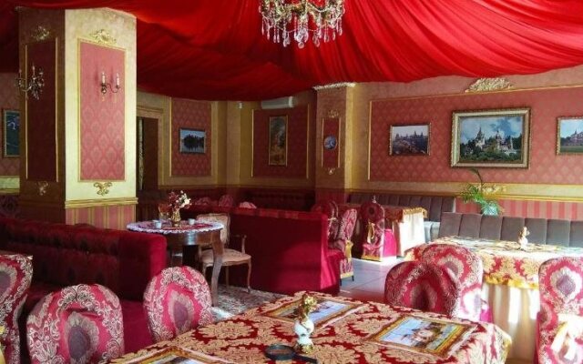 Old Castle Hotel