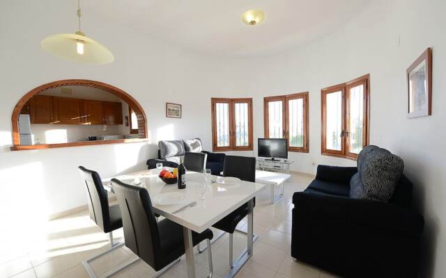 Villa - 2 Bedrooms with Pool, WiFi and Sea views - 105016